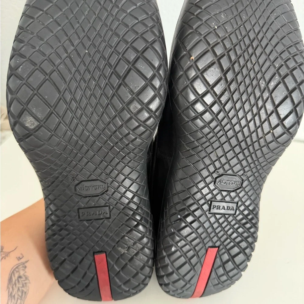 Prada Black Leather Lace-Up chunky shoes - Picture 6 of 6